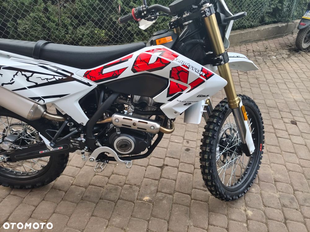 QJMOTOR COV 125X - 20