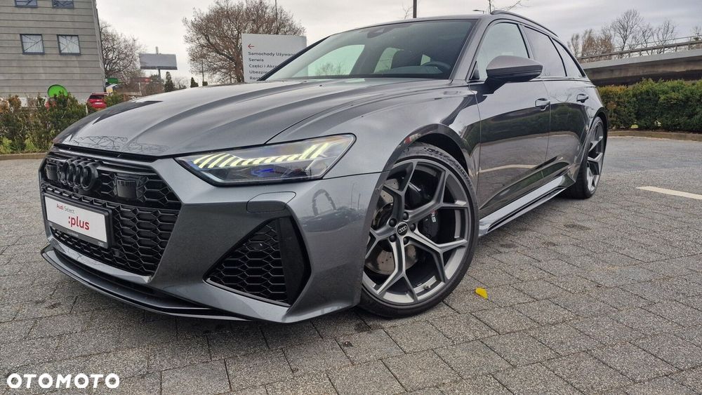 Audi RS6 Avant - 35