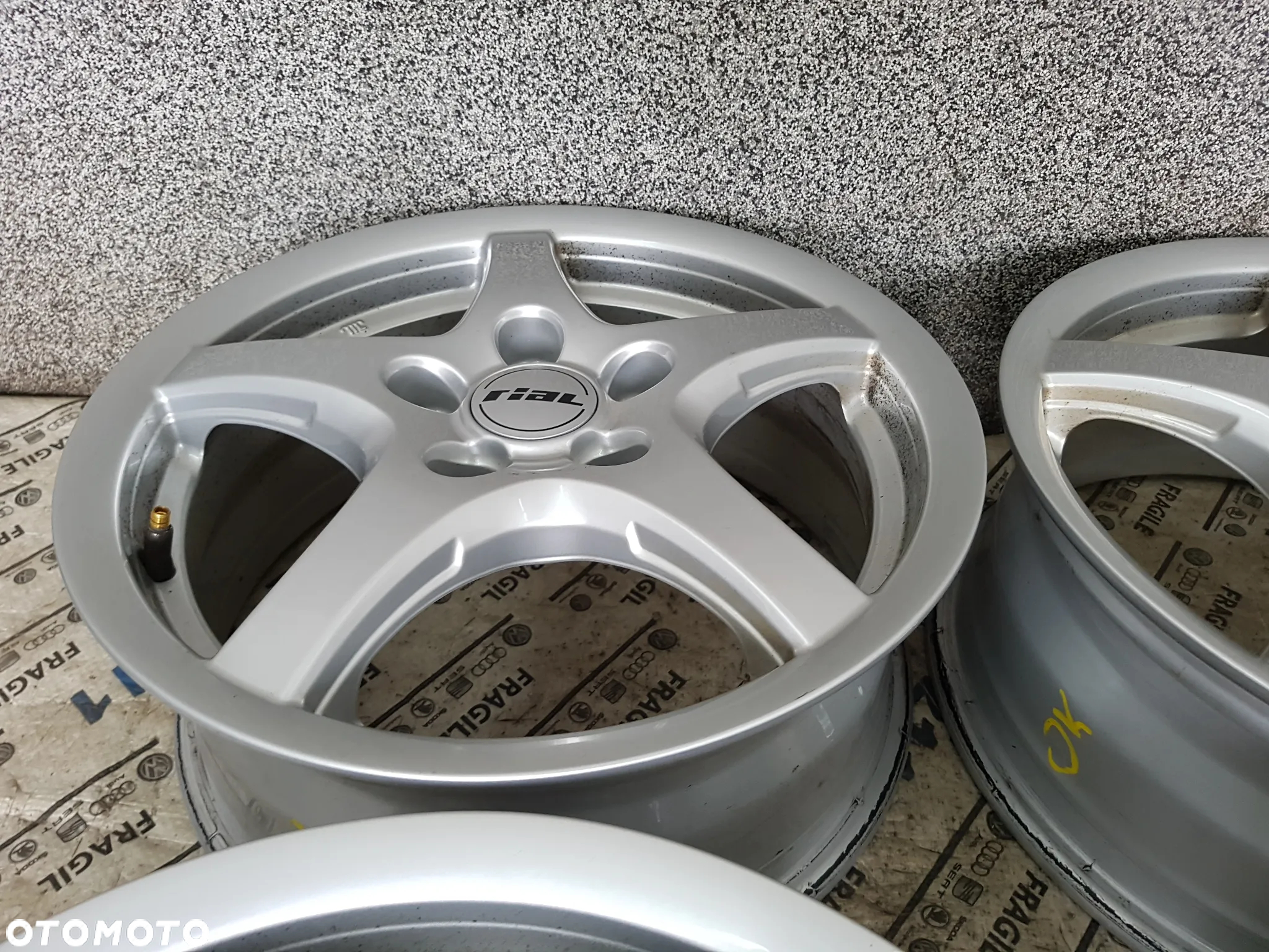 FELGI ALU VW GOLF V VI CADDY II  TOURAN  SKODA 5X112 6JX15 ET47 - 14