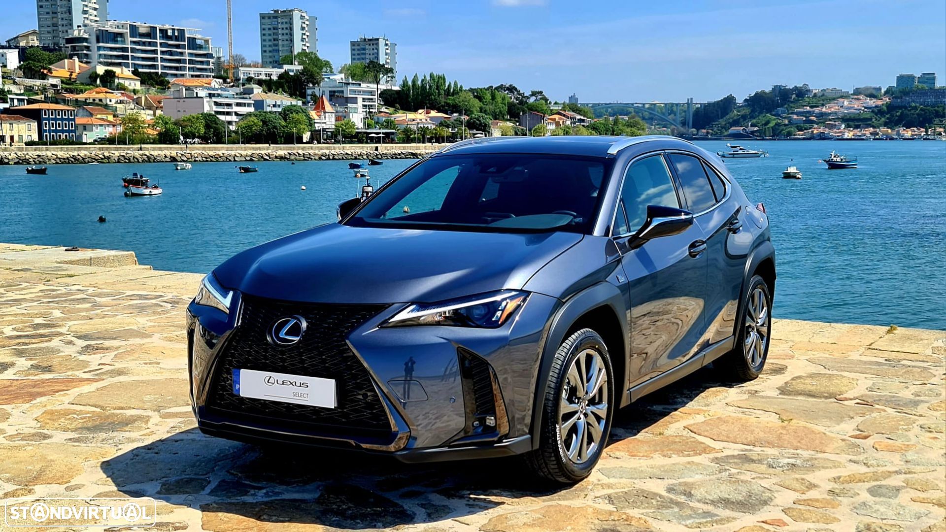 Lexus UX 250h Sport (Ecrã 12.3) - 1