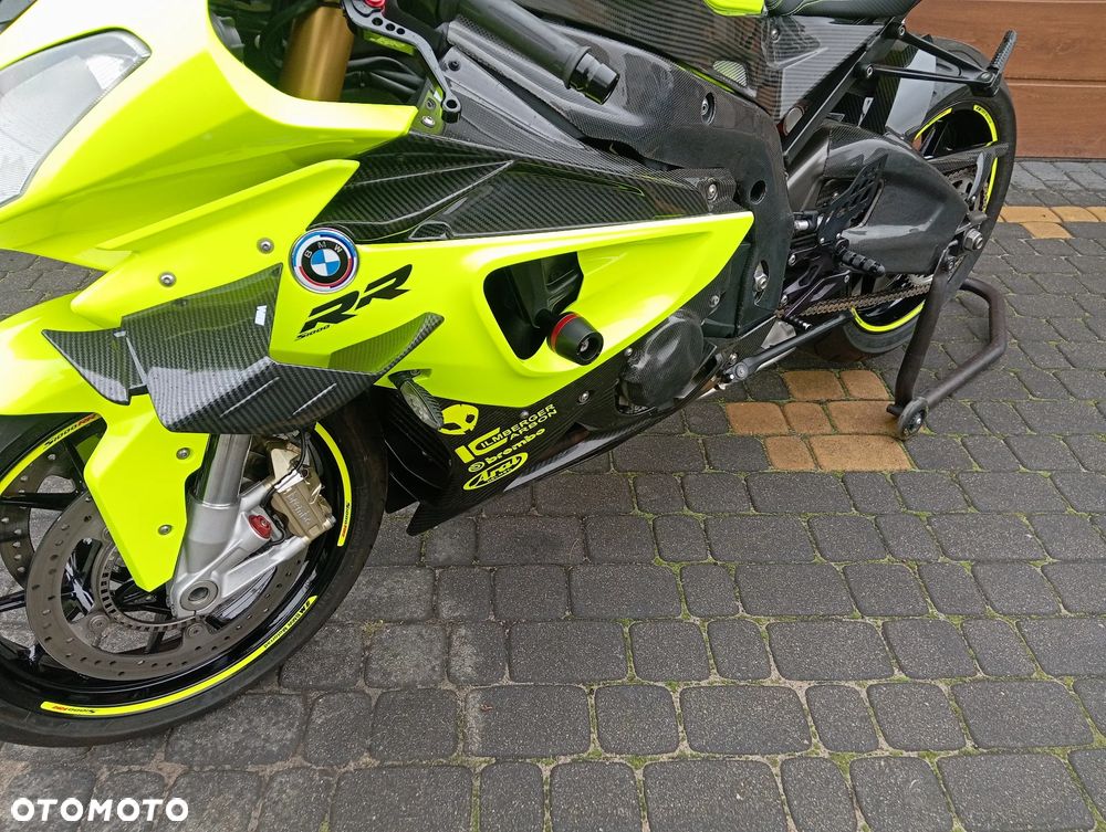 BMW S - 6