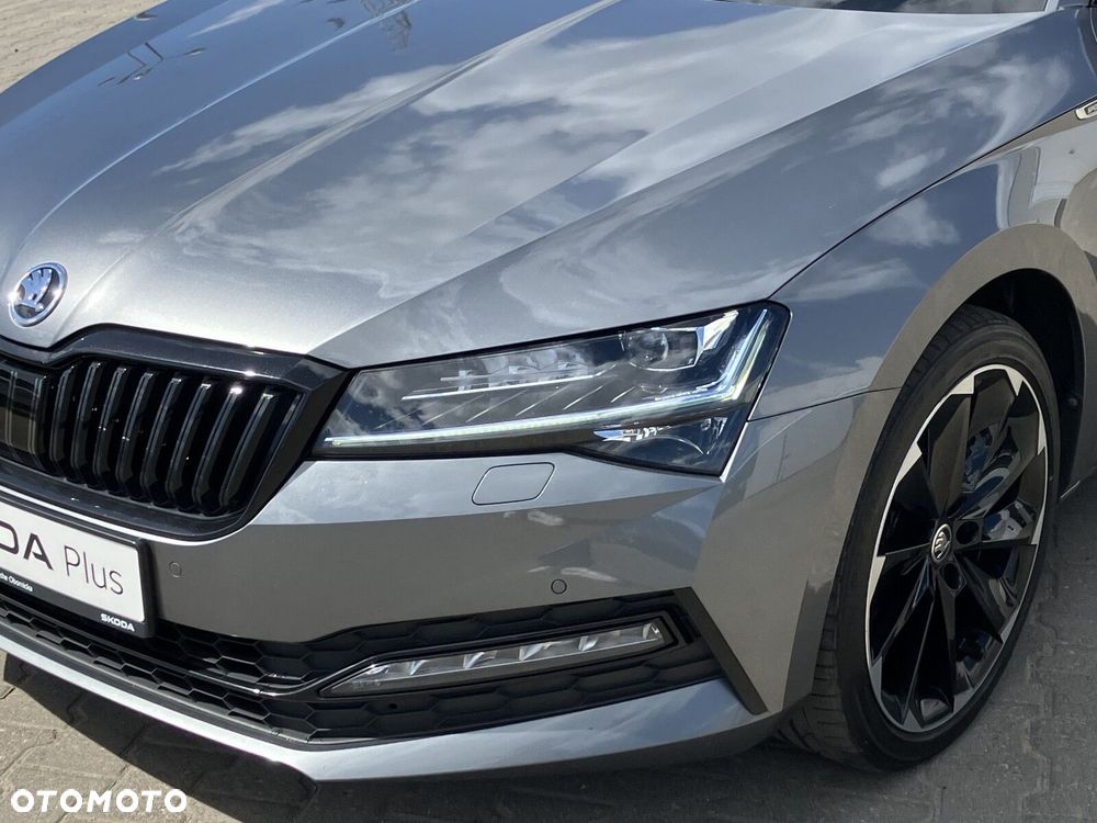 Skoda Superb 2.0 TDI SCR Sportline DSG - 10