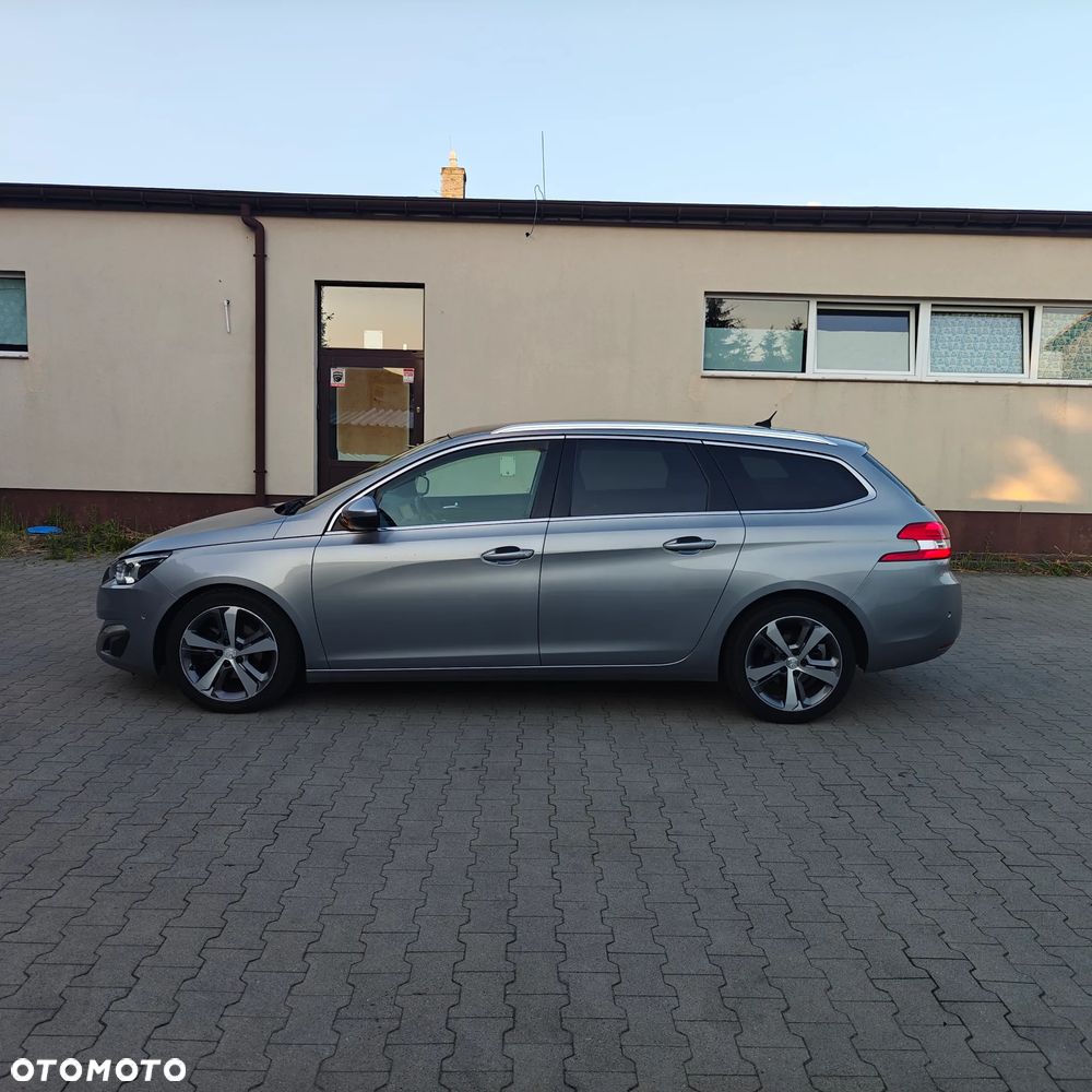 Peugeot 308 e-HDi FAP 115 Stop&Start EGS6 Business Line Niveau 1 - 2