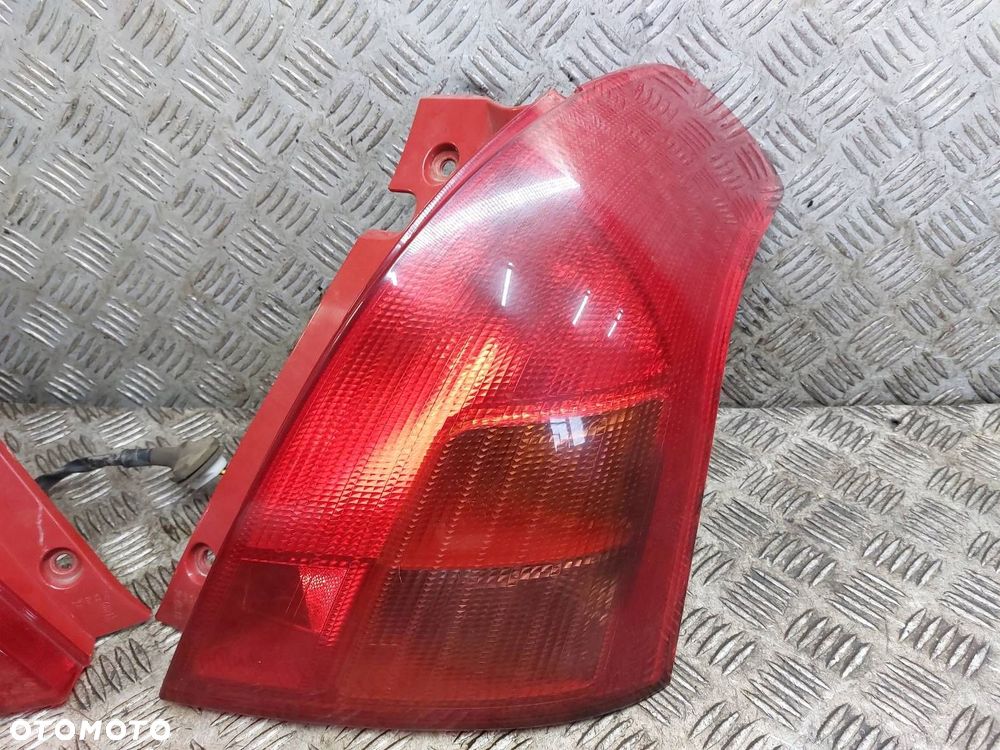 LAMPA LEWY TYŁ + PRAWY TYŁ SUZUKI SWIFT IV HB 5D 04-10  TYC - 3