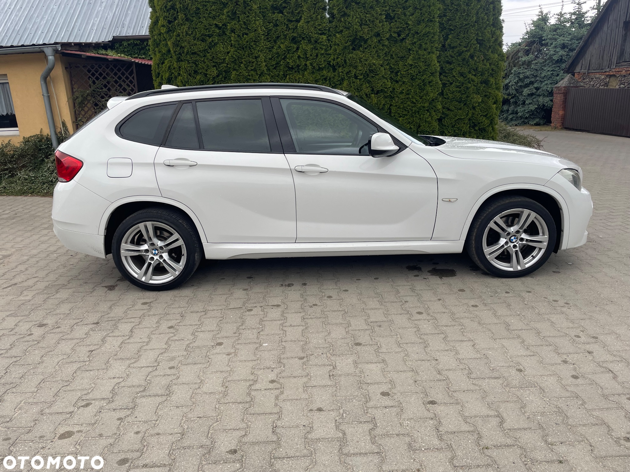 BMW X1 sDrive18d - 12