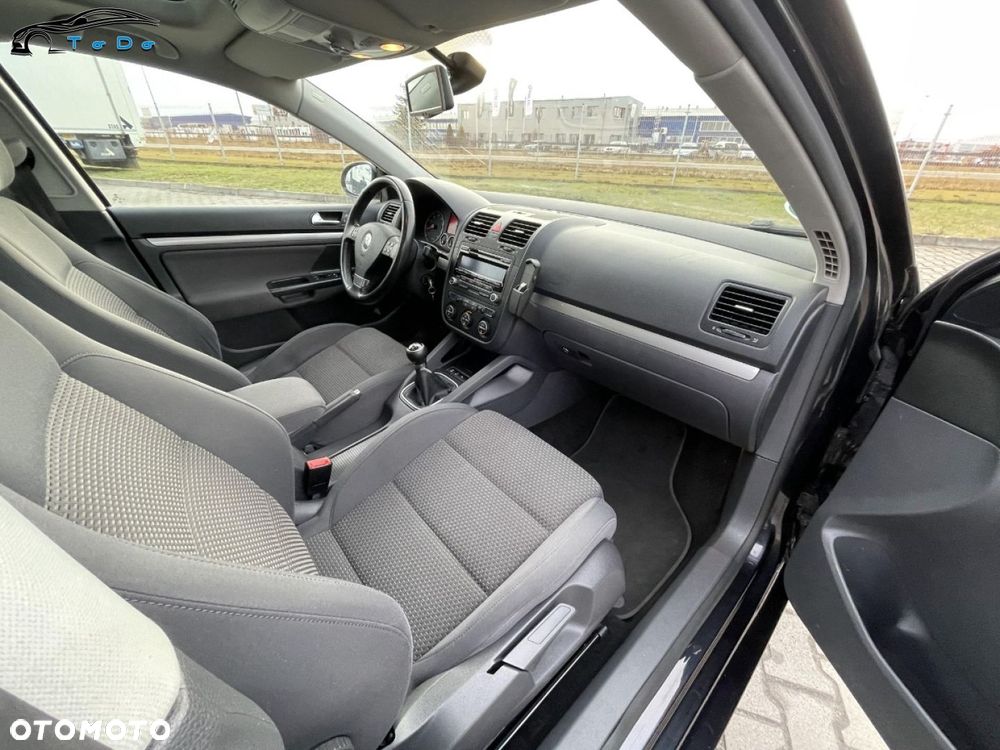 Volkswagen Golf 1.4 TSI Highline - 26
