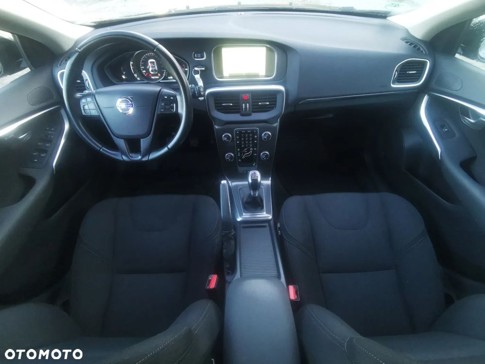 Volvo V40 T2 Summum - 8