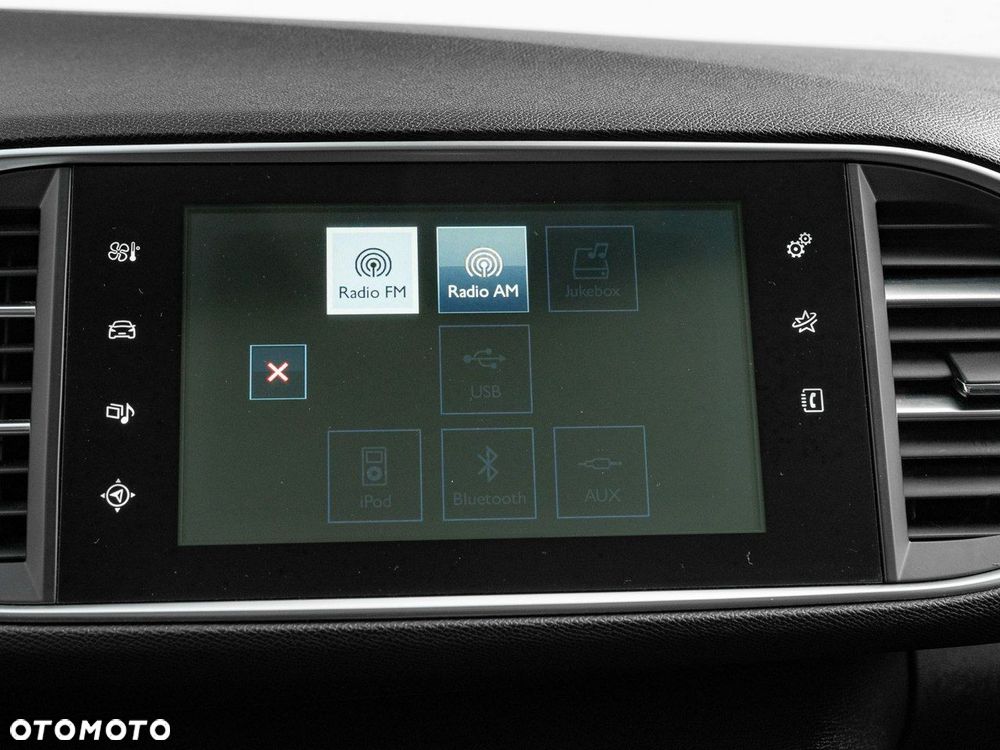 Peugeot 308 1.6 BlueHDi Allure S&S - 19
