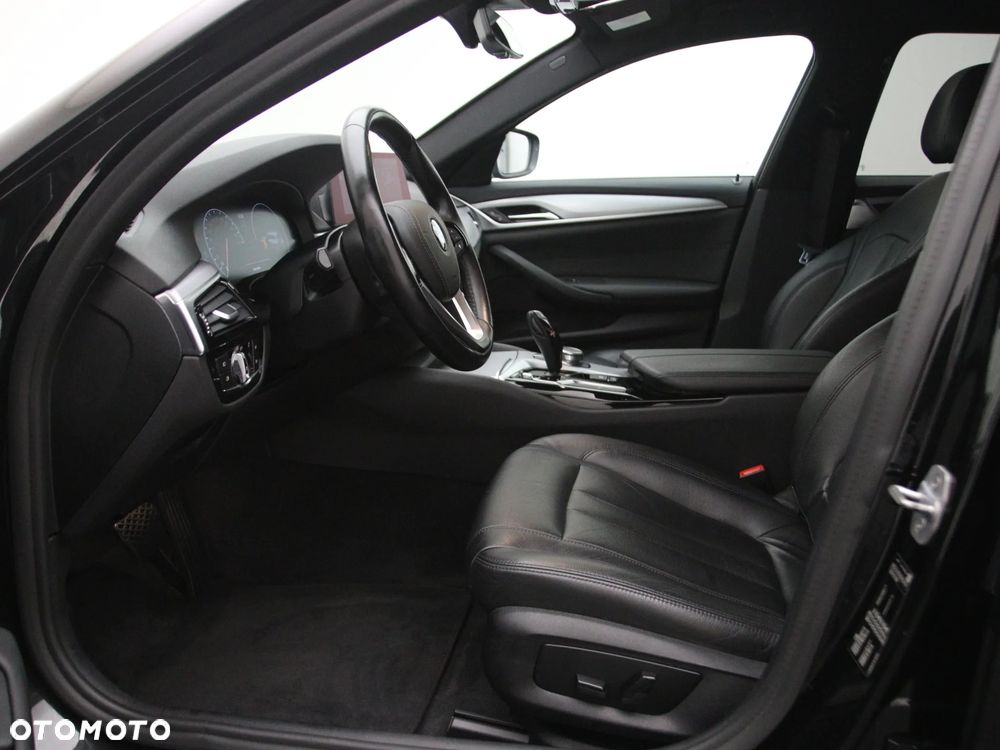 BMW Seria 5 520d Luxury Line - 4