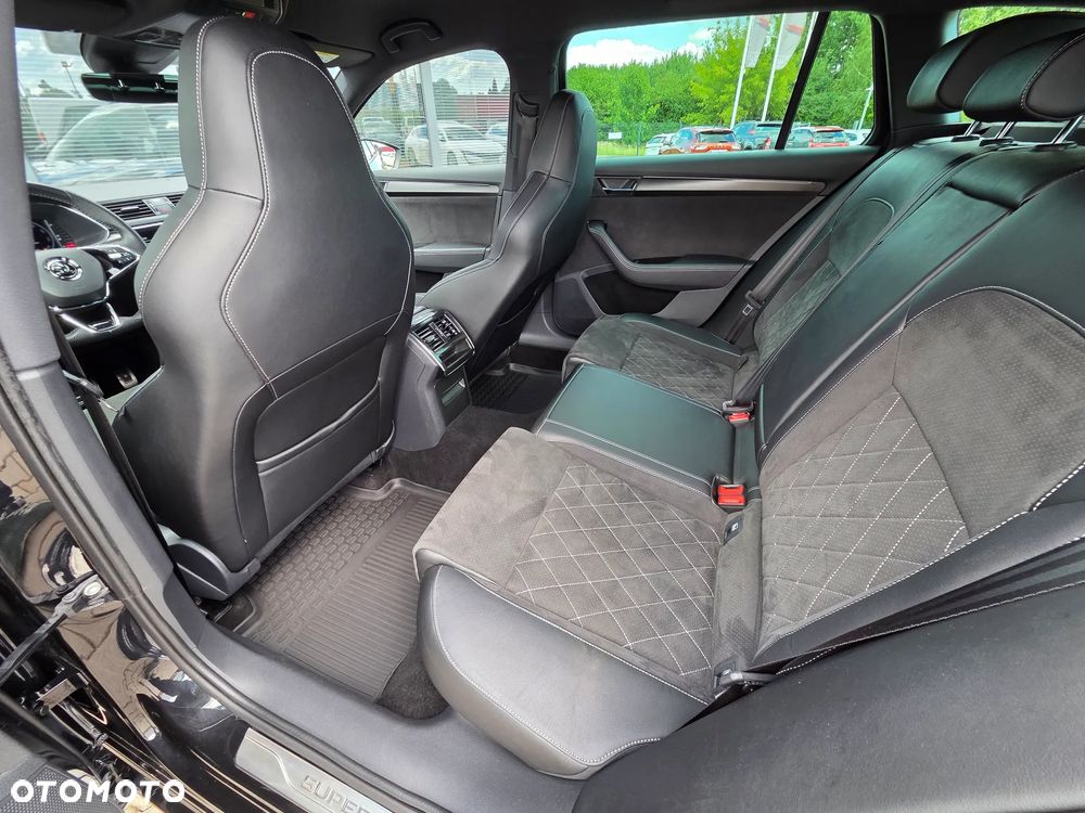 Skoda Superb 2.0 TDI SCR Sportline DSG - 30