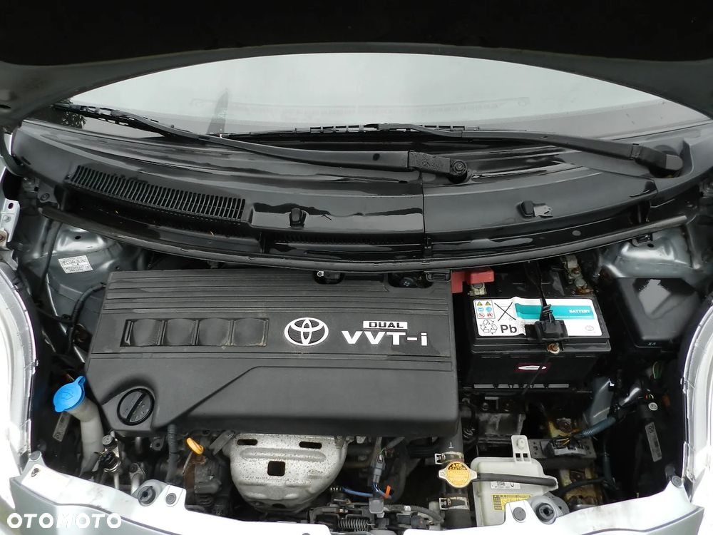 Toyota Yaris - 18