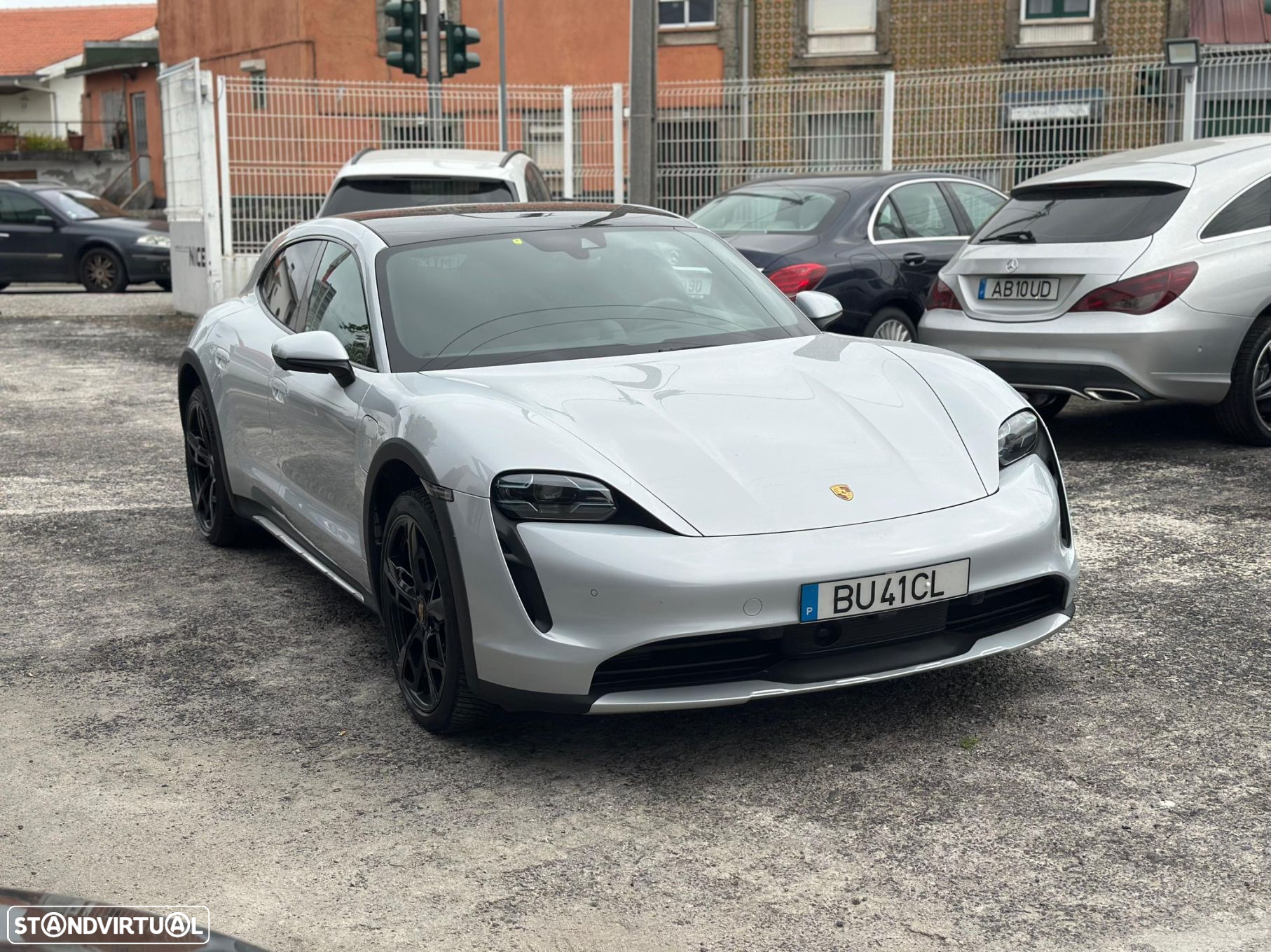 Porsche Taycan Cross Turismo - 3