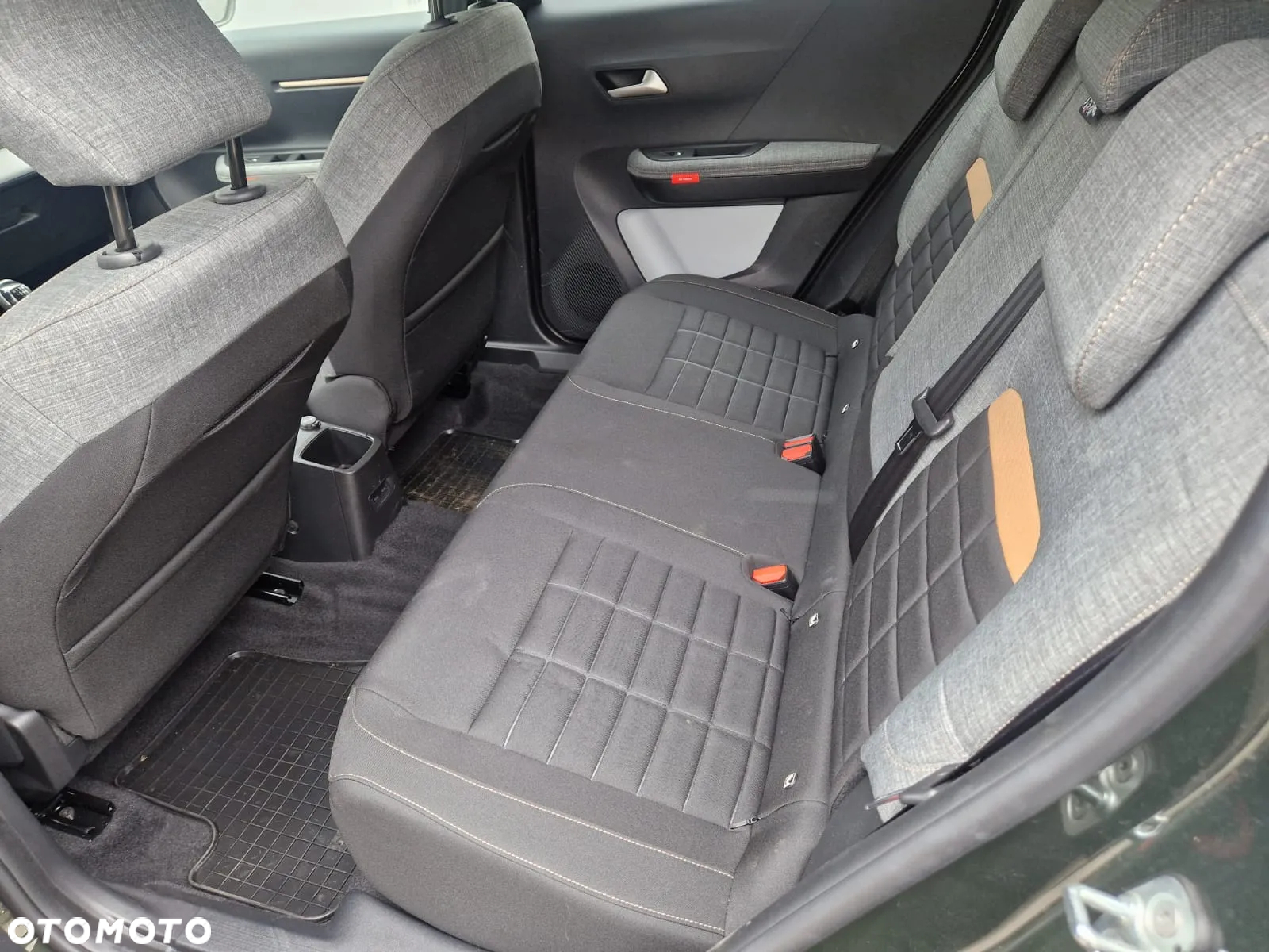 Citroën C3 Aircross 1.2 Turbo Plus S&S - 19
