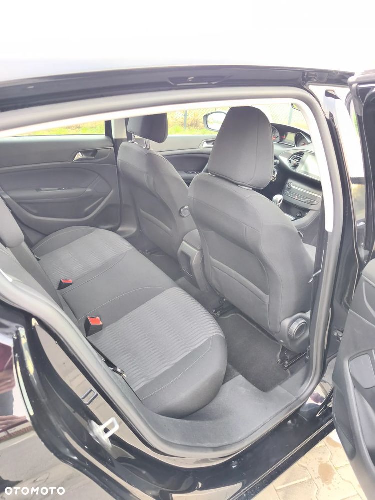 Peugeot 308 1.2 PureTech Active S&S - 13