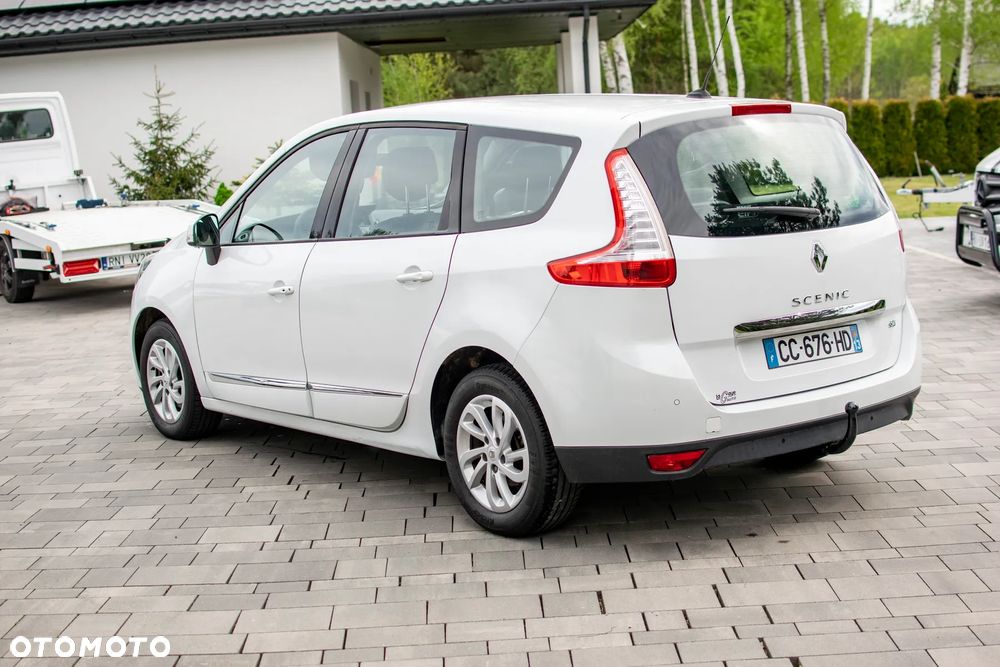 Renault Grand Scenic - 19