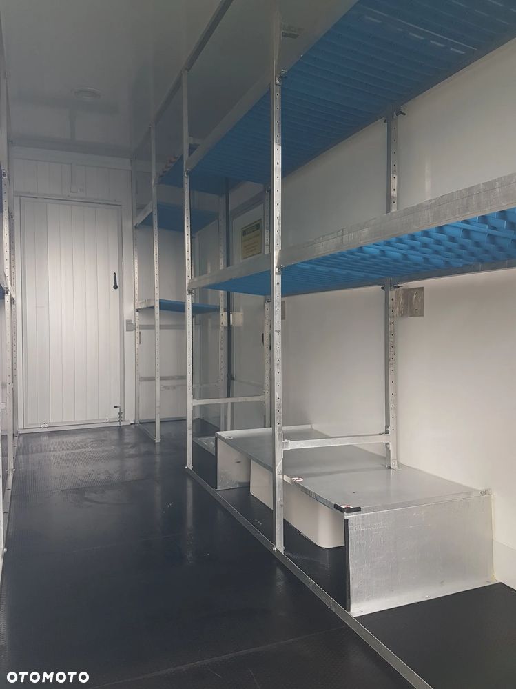 Iveco DAILY KONTENER NISKOPODŁOGOWY 4,44x2,23x2,42 SKLEP FOODTRUCK BAR KLIMA KONIOWÓZ KAMPER - 25