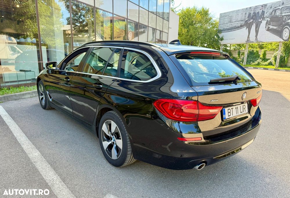 BMW Seria 5 520d xDrive Touring Aut. - 12