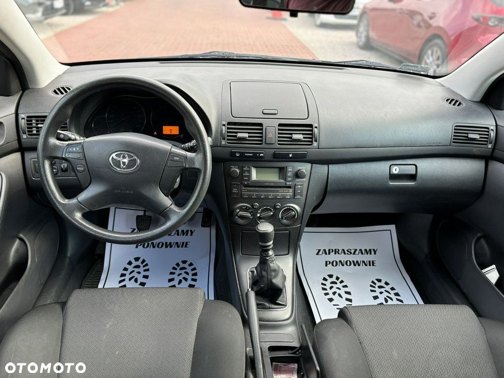 Toyota Avensis - 19