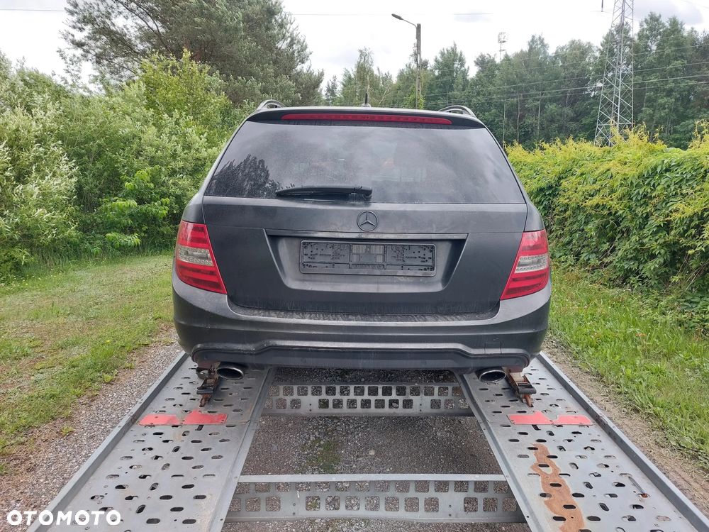 Mercedes-Benz Klasa C 350 CDI DPF (BlueEFFICIENCY) 7G-TRONIC Avantgarde - 10
