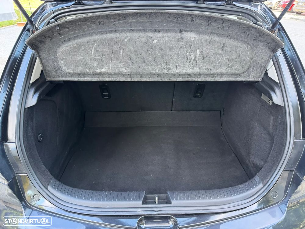Mazda 3 Hatchback MZR 1.4 Exclusive - 19