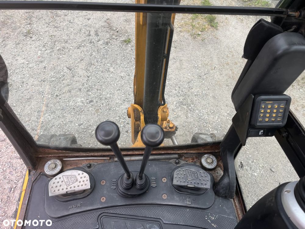 JCB 8018 CTS - 17