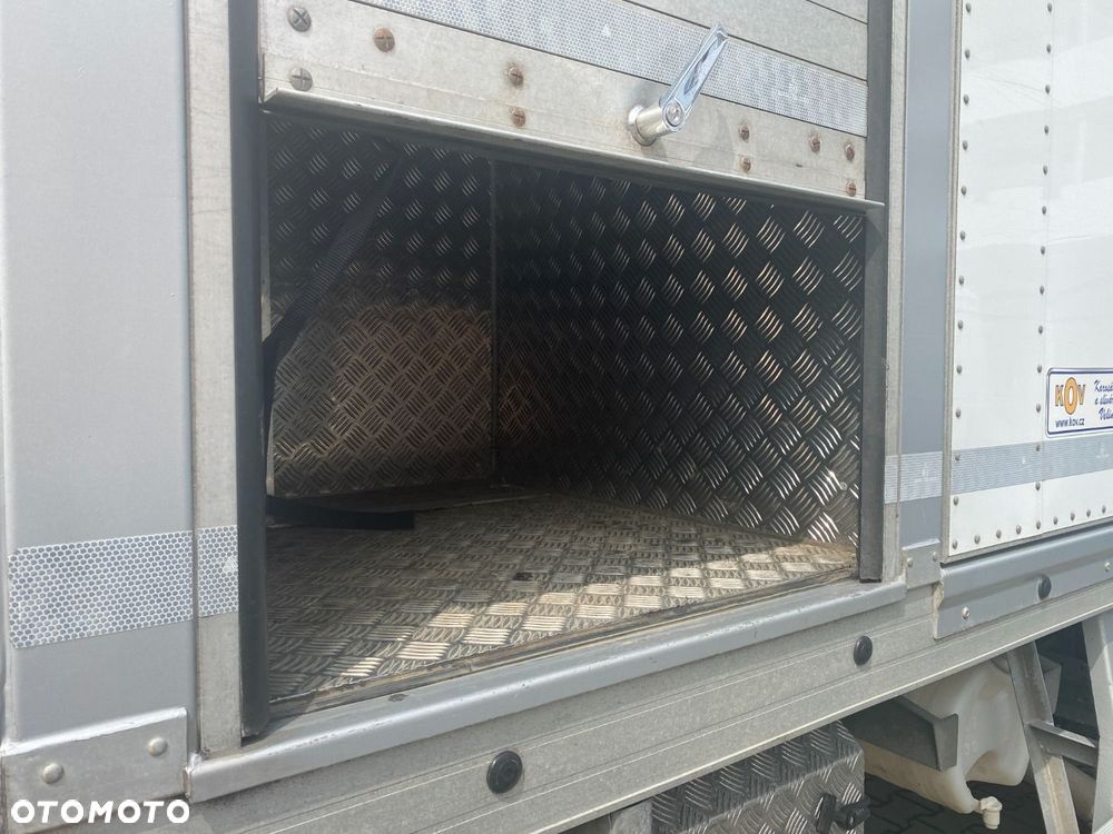 Versalift Atego 1226 Af 4X4 + Pojízdná Dílna - 16