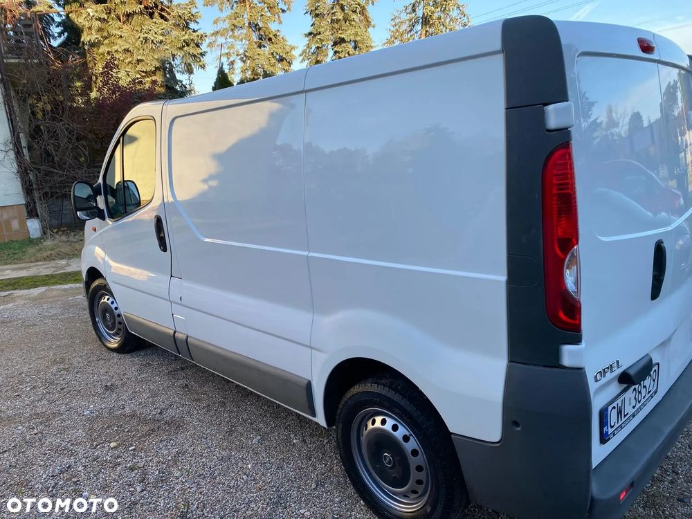 Opel vivaro - 9
