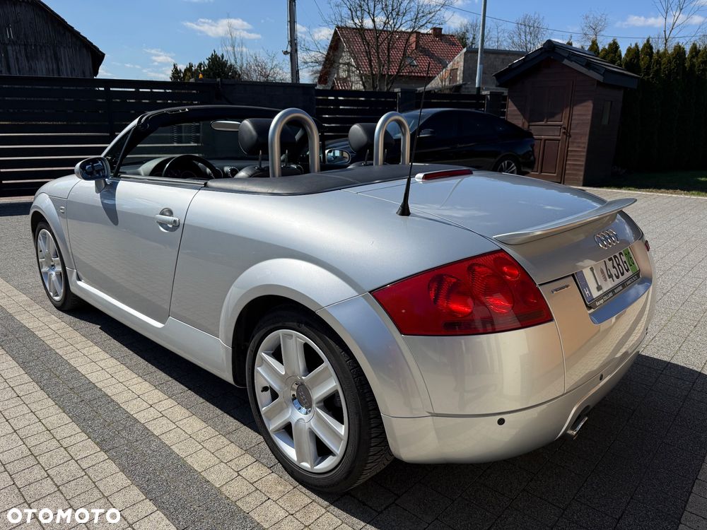 Audi TT Roadster 1.8 T quattro - 16