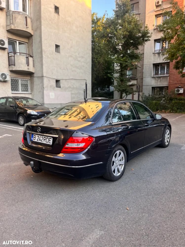 Mercedes-Benz C 180 CDI DPF (BlueEFFICIENCY) Avantgarde - 3