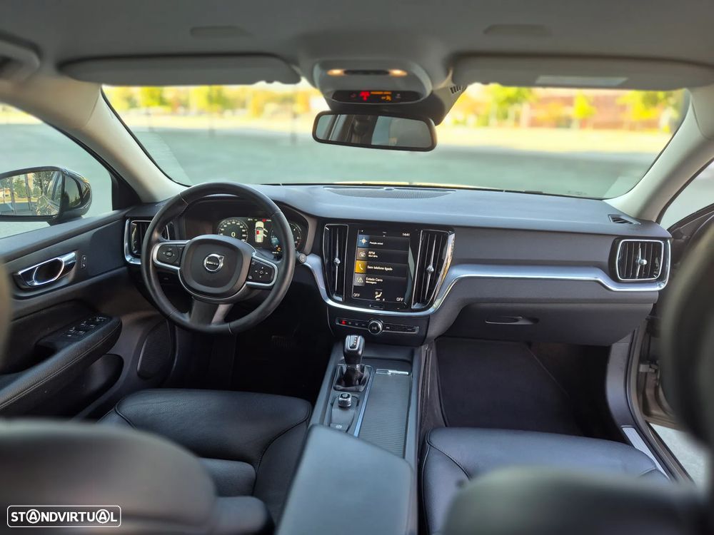 Volvo V60 2.0 D3 R-Design Geartronic - 19