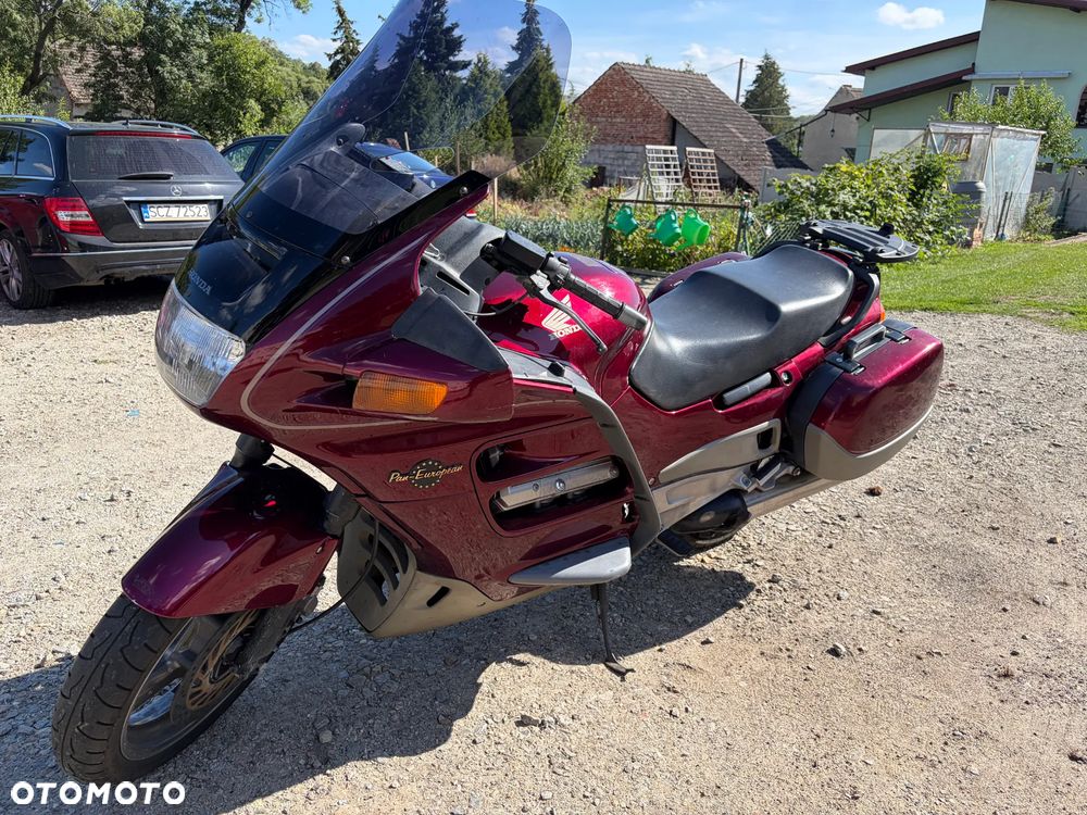 Honda ST - 1