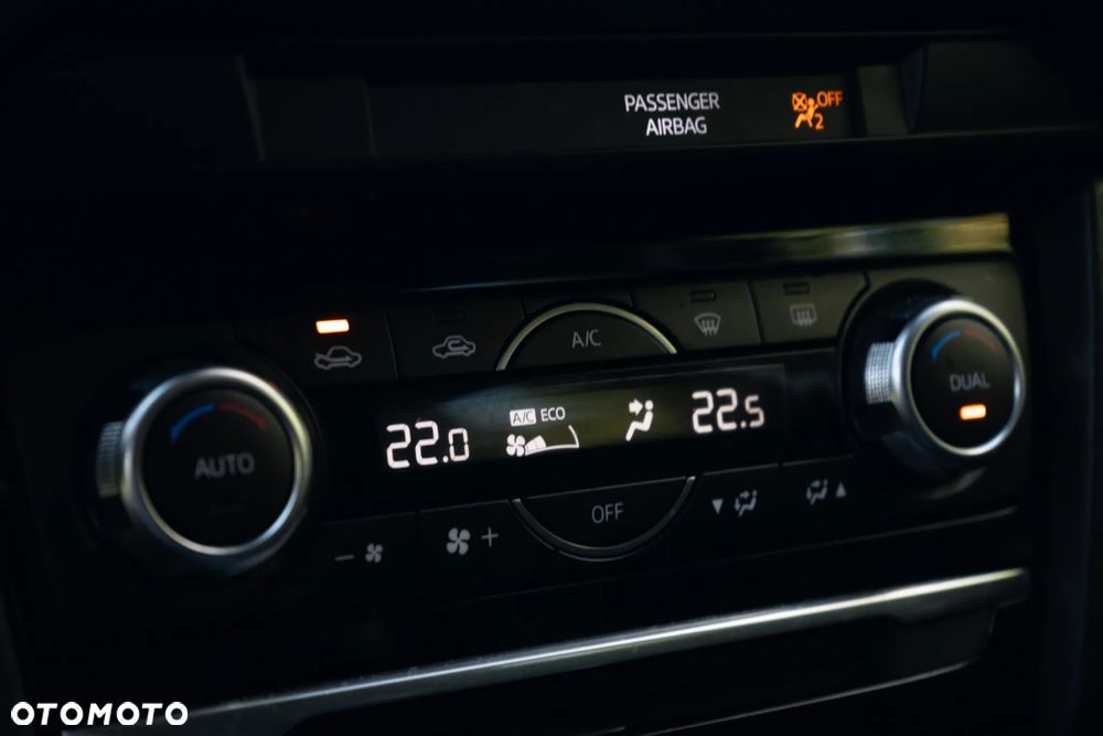 Mazda 6 - 12