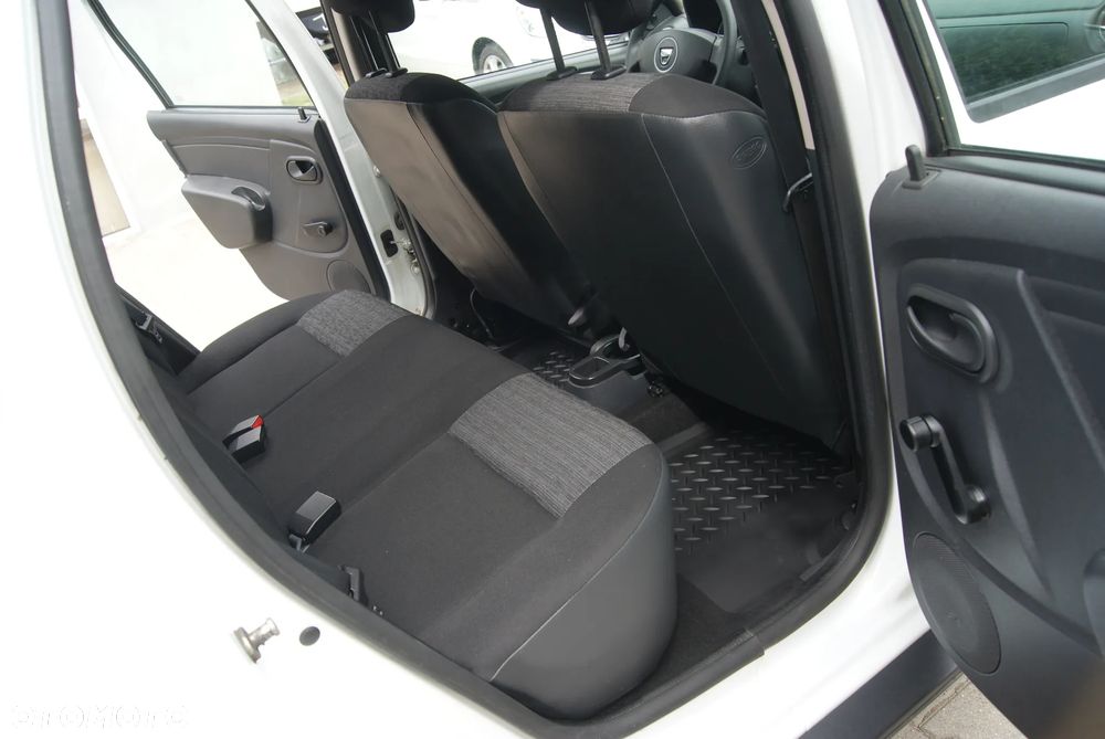 Dacia Duster 1.6 - 16