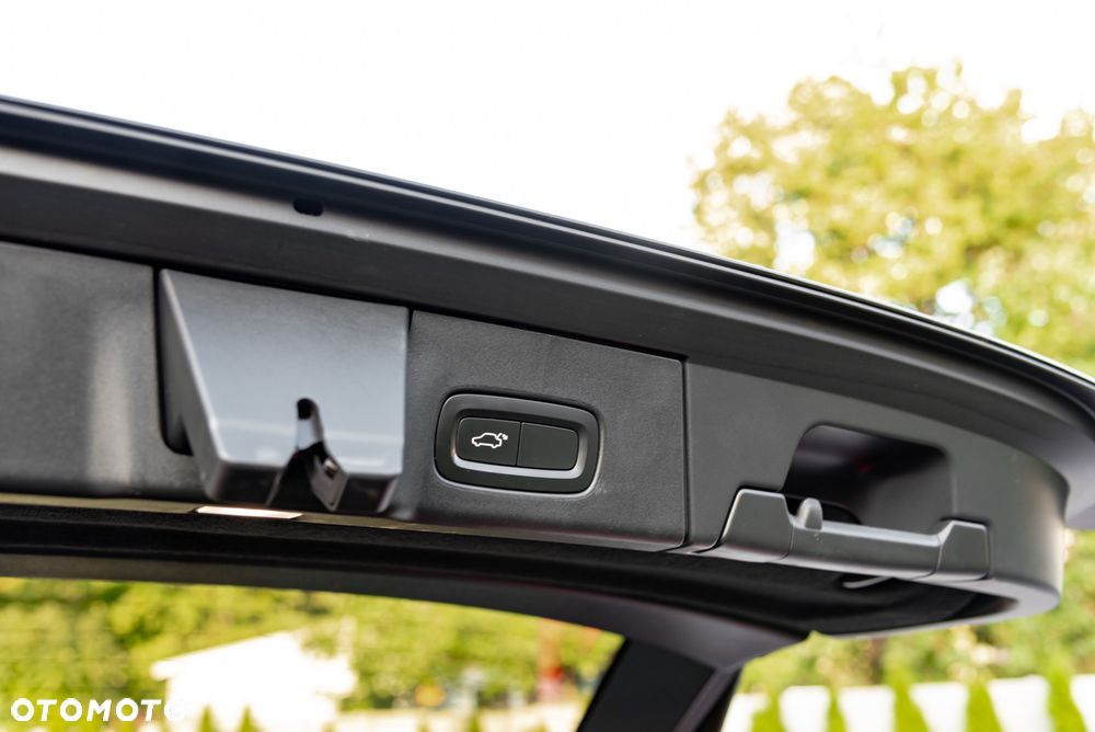 Volvo V90 D4 Geartronic - 20