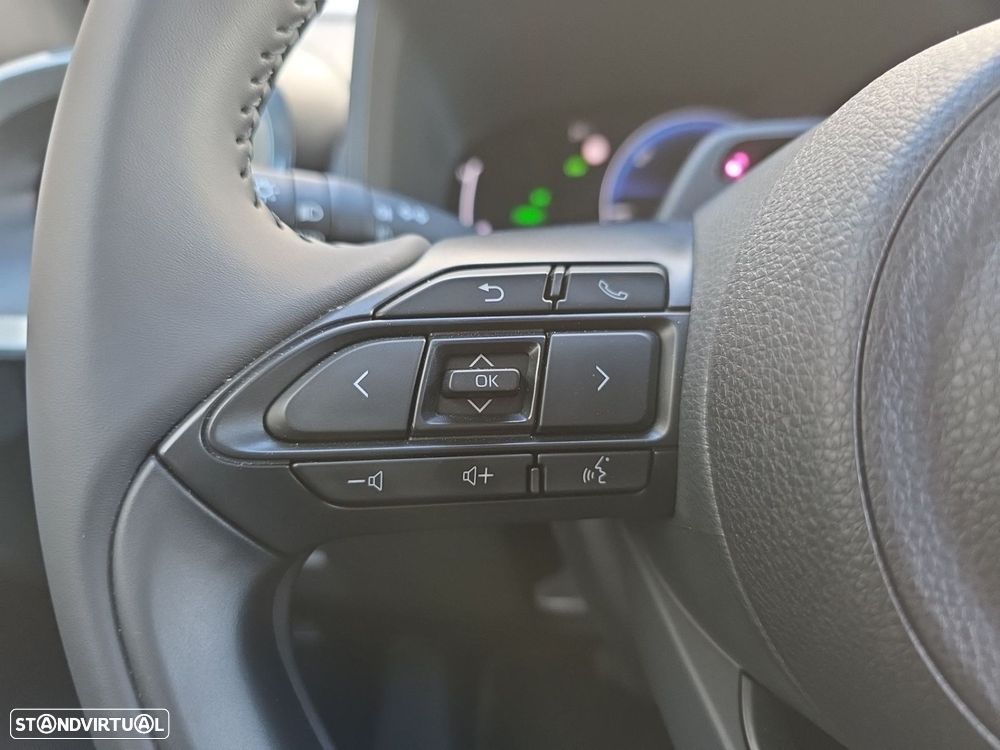 Toyota Aygo X 1.5 Hybrid Envy - 26