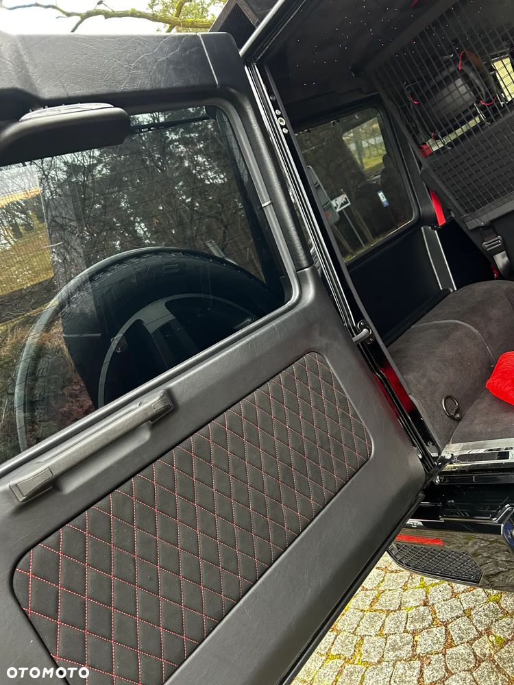 Mercedes-Benz Klasa G AMG 63 AMG SPEEDSHIFT 7G-TRONIC - 13
