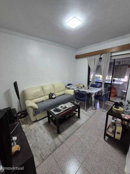 Arrendamento T2 em odivelas, 400 metros do metro - Grande imagem: 5/11