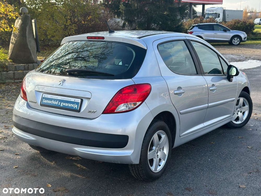 Peugeot 207 - 19
