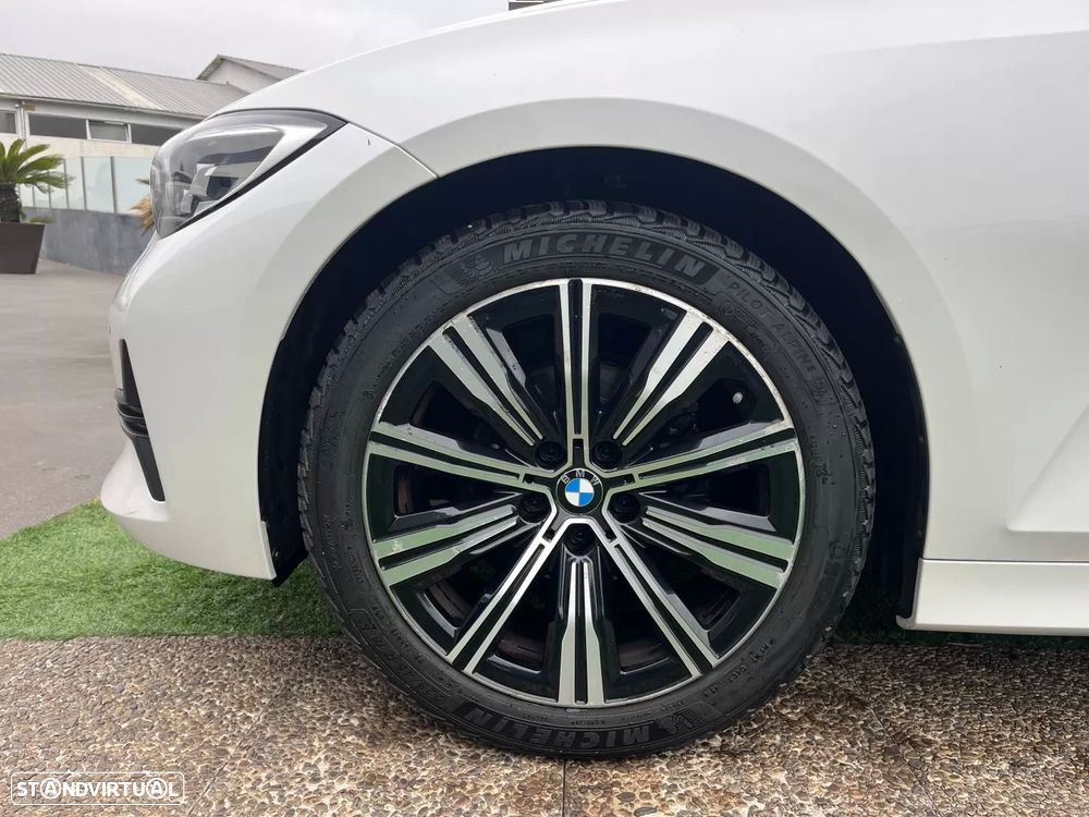 BMW 318 d Touring Aut. Sport Line - 21