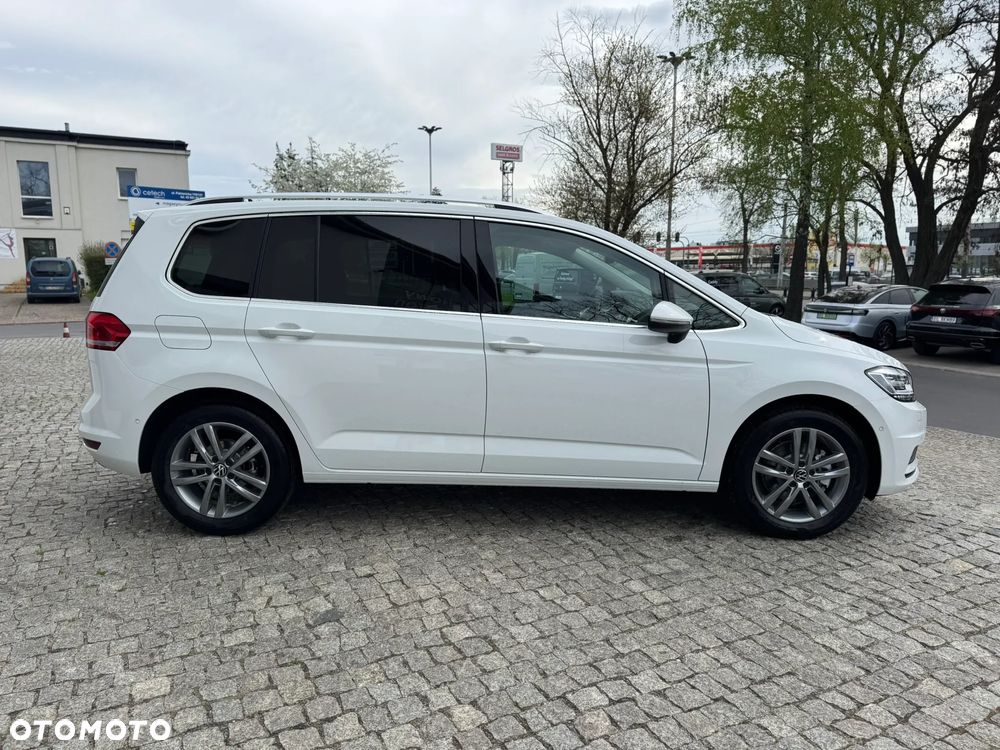 Volkswagen Touran 2.0 TDI SCR DSG Comfortline - 4