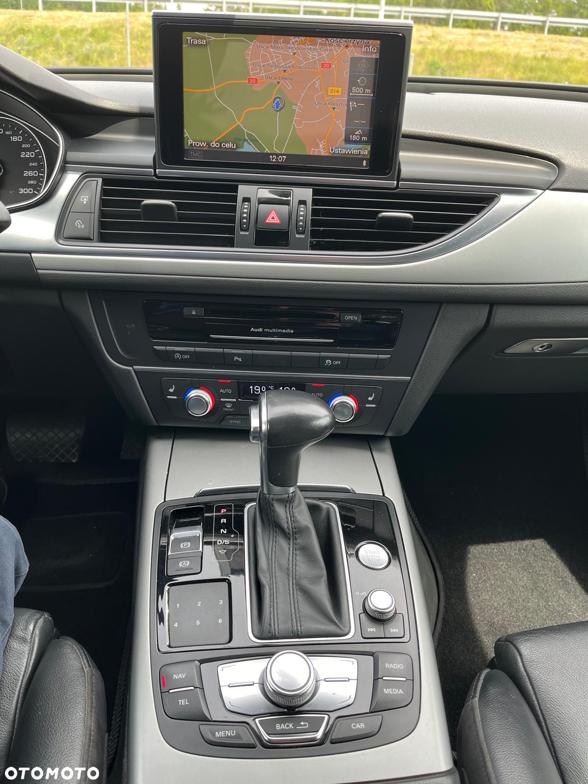Audi A6 2.0 TDI ultra S tronic - 12