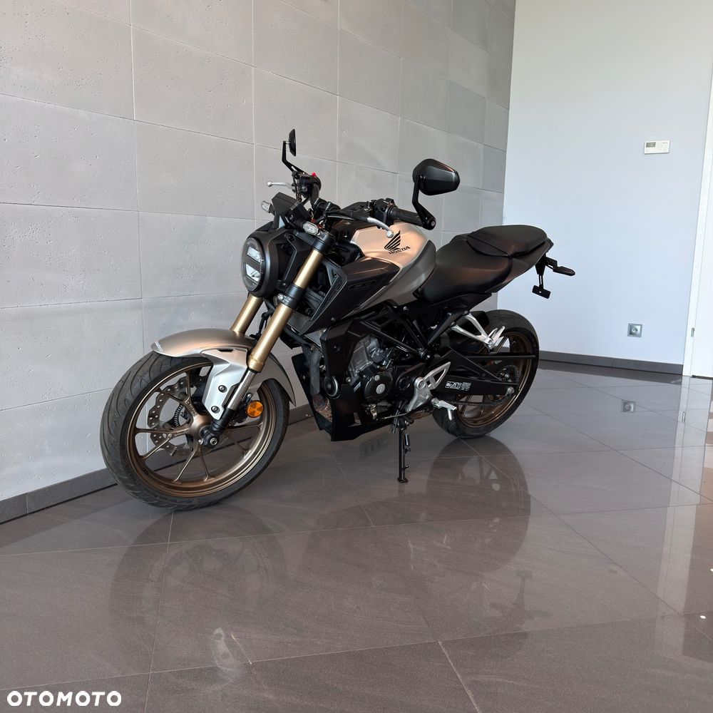 Honda CB - 7