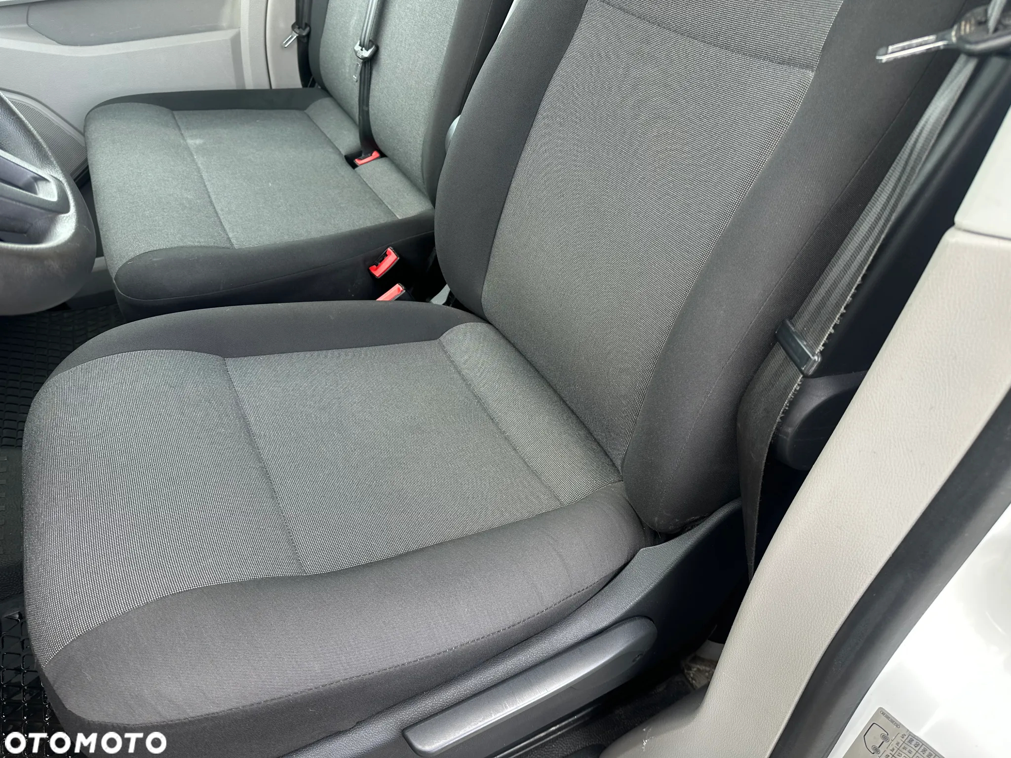 Volkswagen Transporter - 11