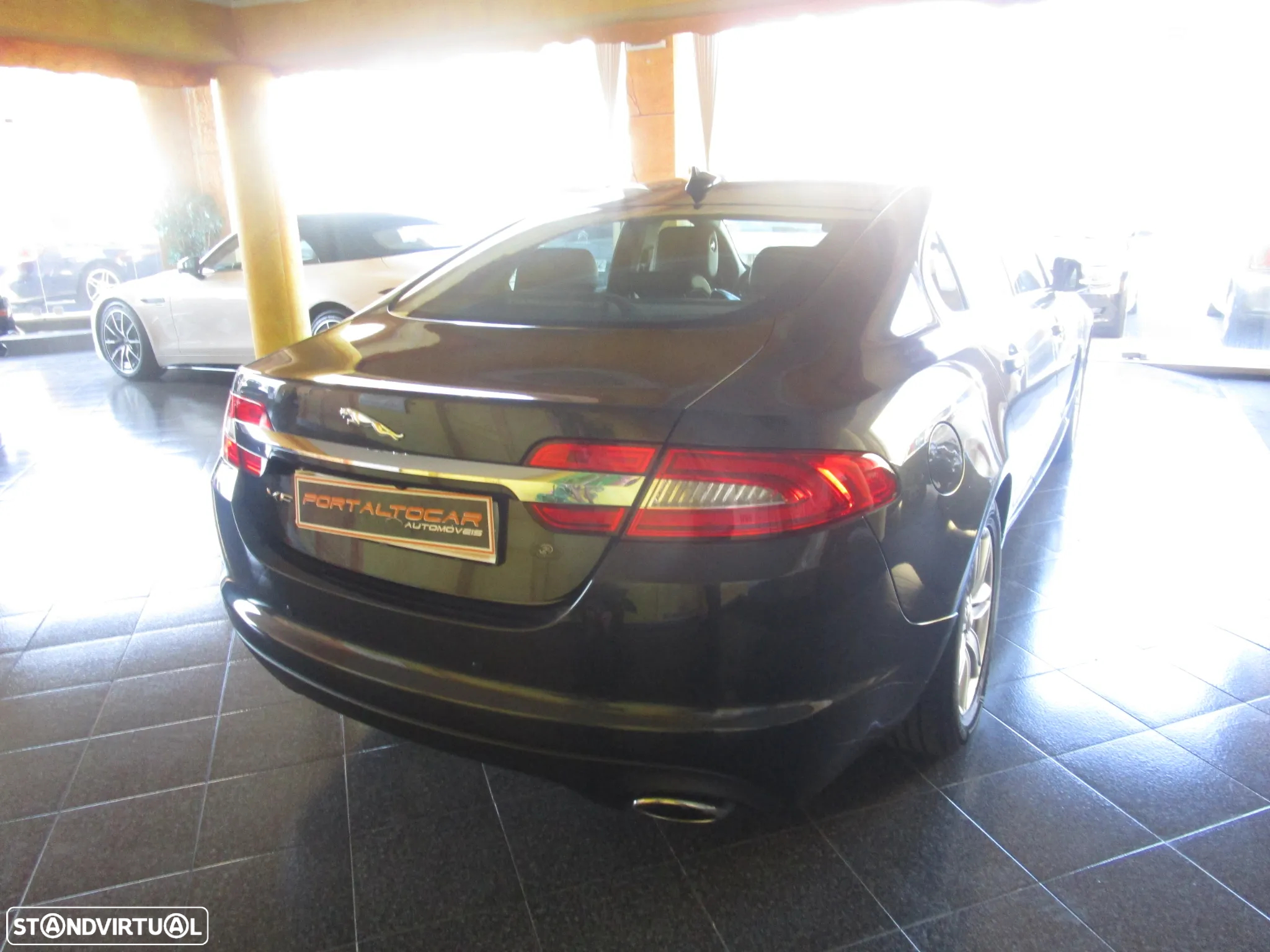 Jaguar XF 2.2 D R-Sport - 5