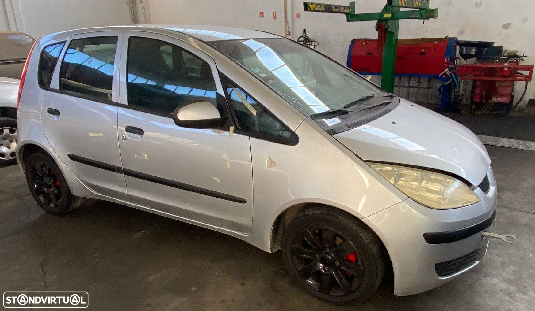 Mitsubishi Colt 1.1i de 2007 disponível para peças - 2