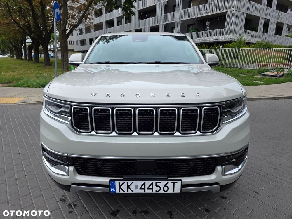 Jeep Wagoneer - 2