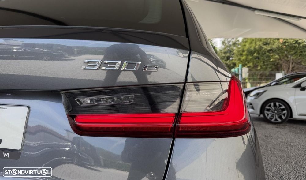 BMW 330 e Corporate Edition Auto - 48