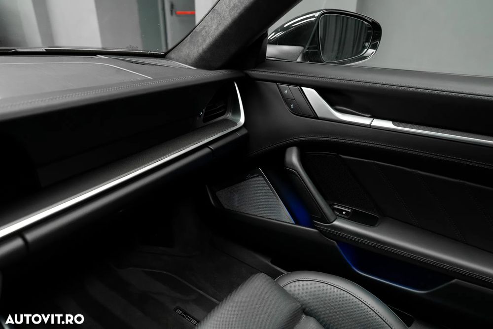 Porsche 911 911Turbo S - 16