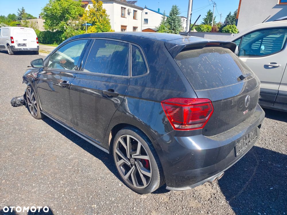 Volkswagen Polo 2.0 TSI DSG GTI - 3