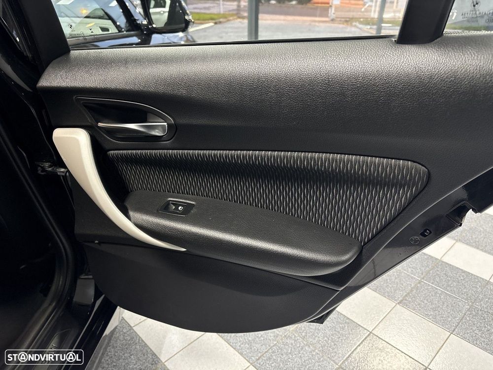BMW 116 d EDynamics Line Sport - 24